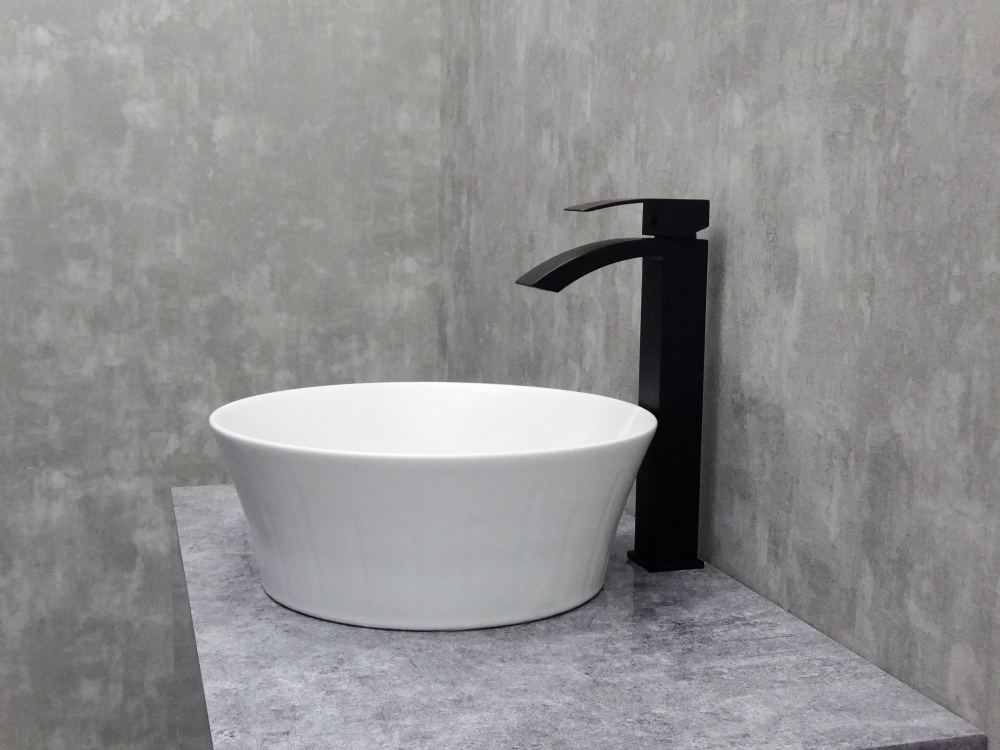 1155B-15L Смеситель Тюльпан LED Черный высокий