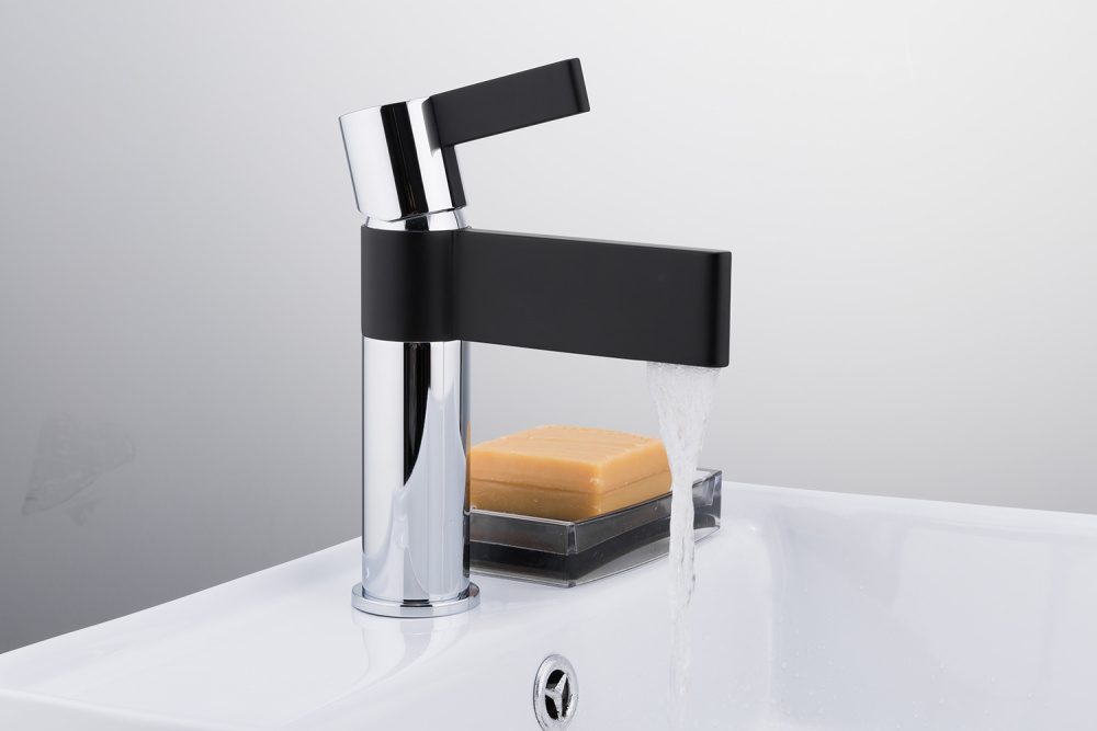 G1081 Смеситель Тюльпан GAPPO на гайке, черный/хром