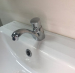 08300900 Кран порционно-нажимной д/раковины моноблок