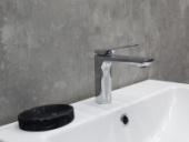 1075L Смеситель Тюльпан LED